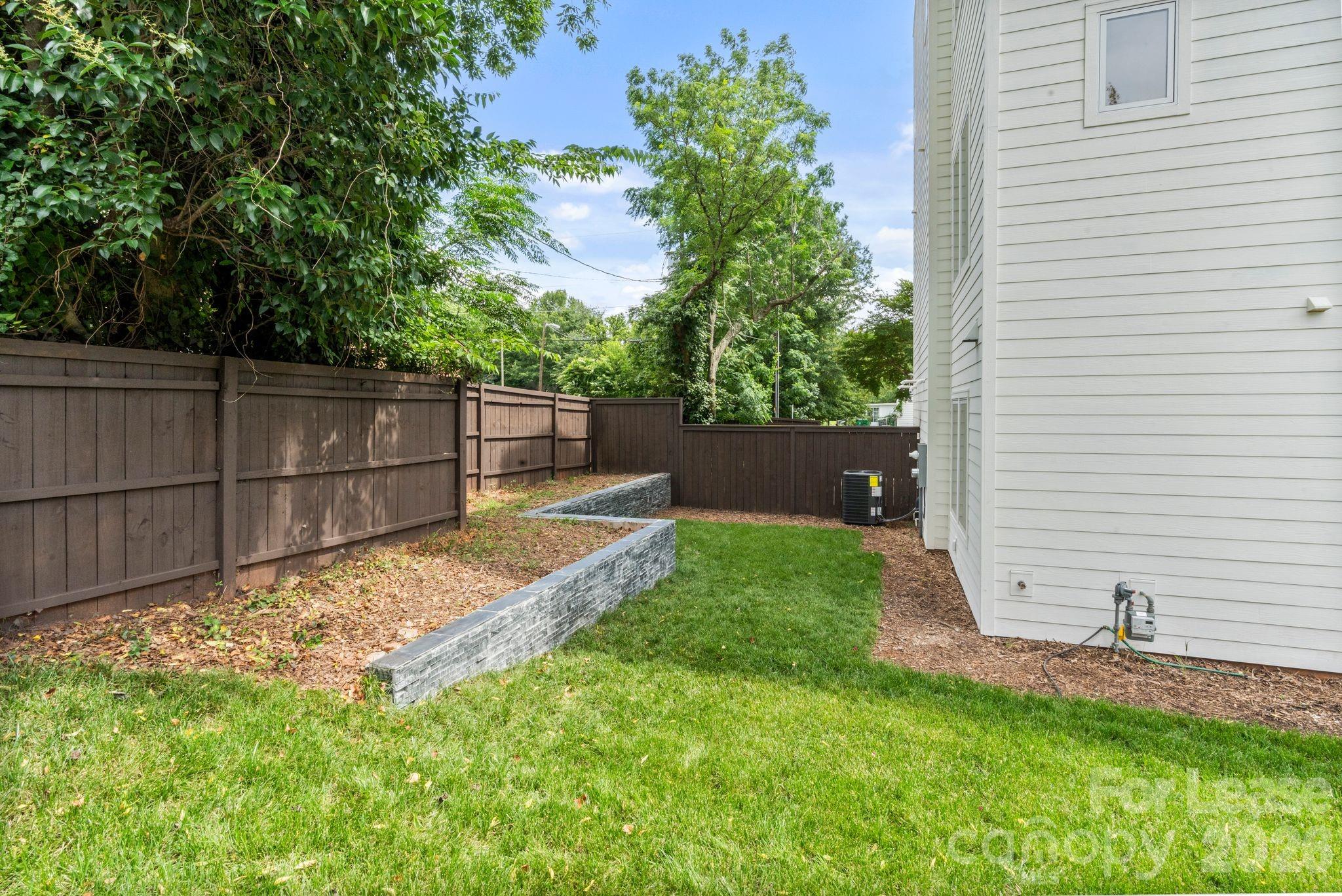 129 French Street Charlotte NC 28216