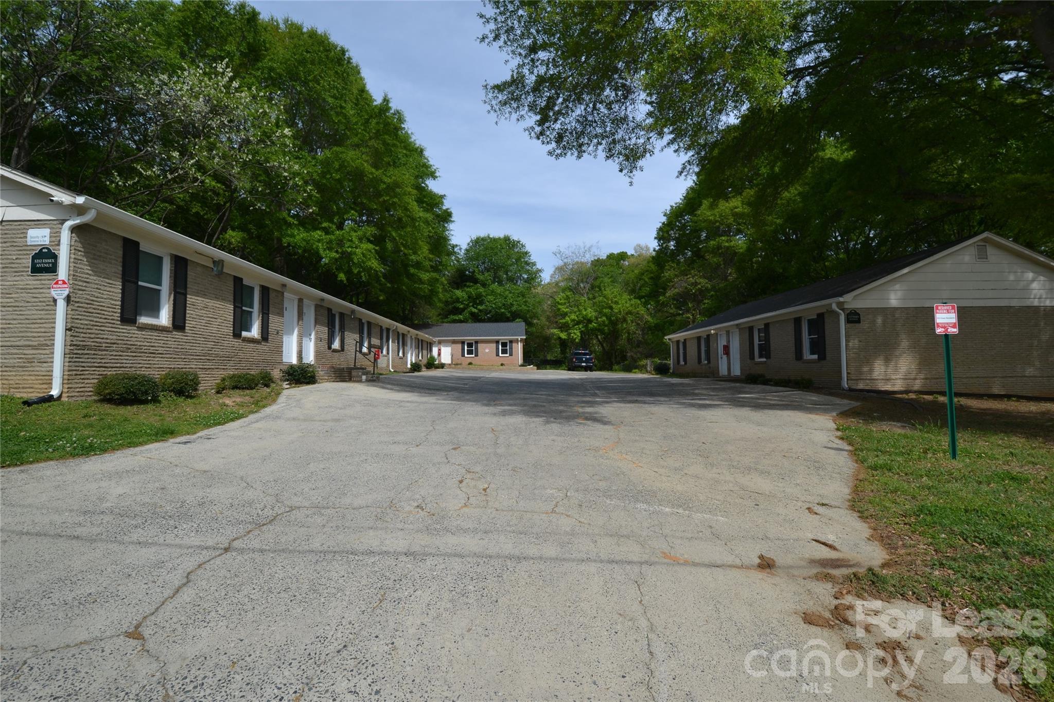 1212 Essex Avenue Gastonia NC 28052