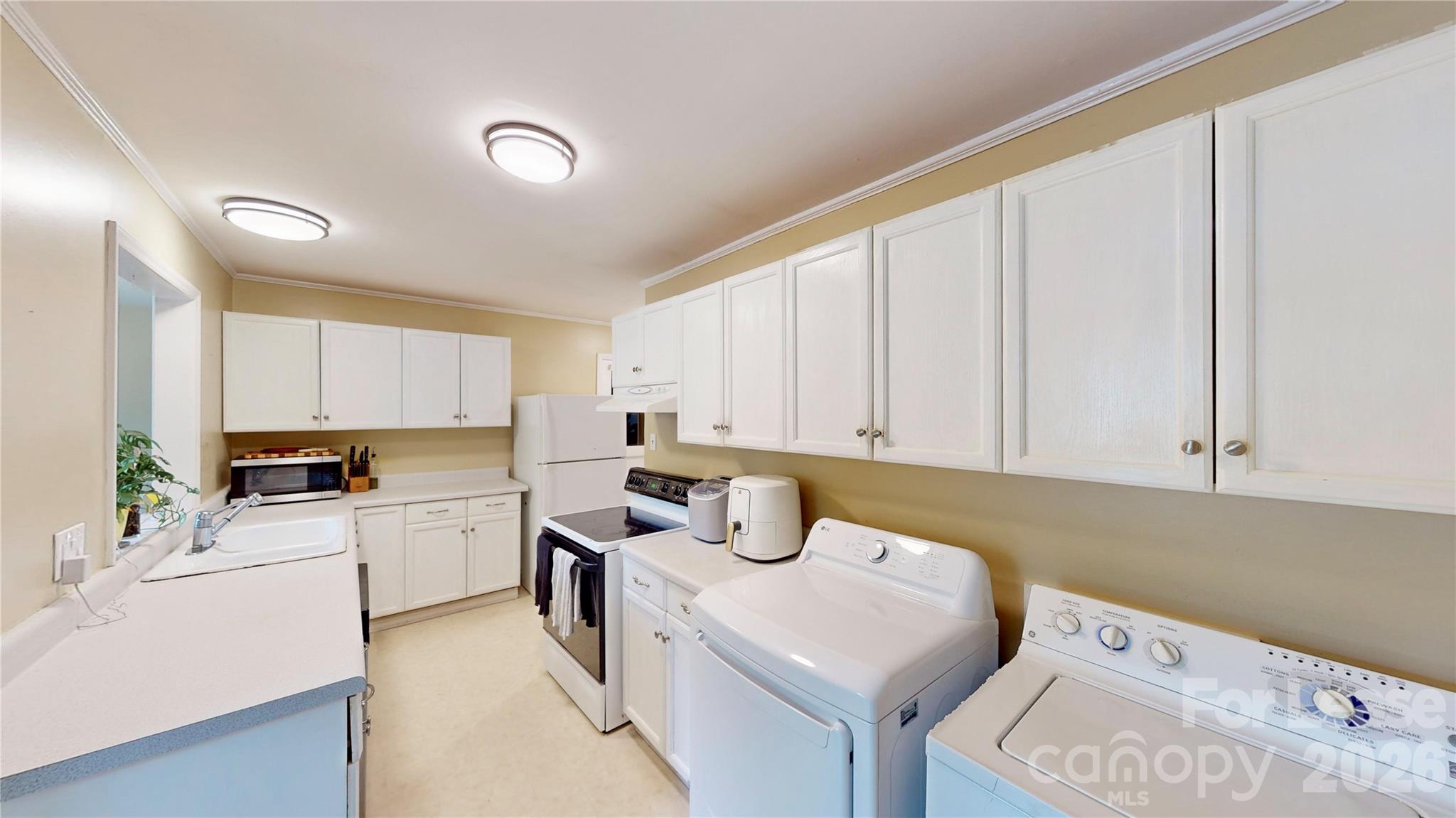1136 E Woodlawn Road Charlotte NC 28209
