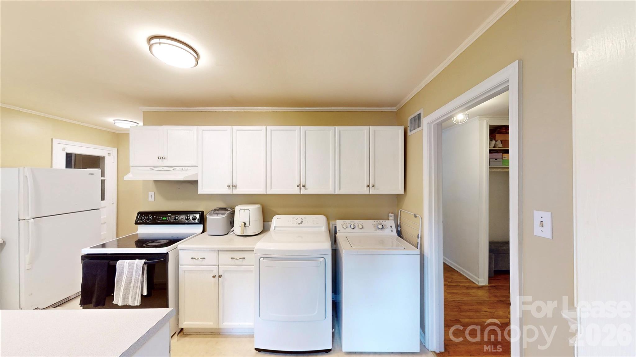 1136 E Woodlawn Road Charlotte NC 28209