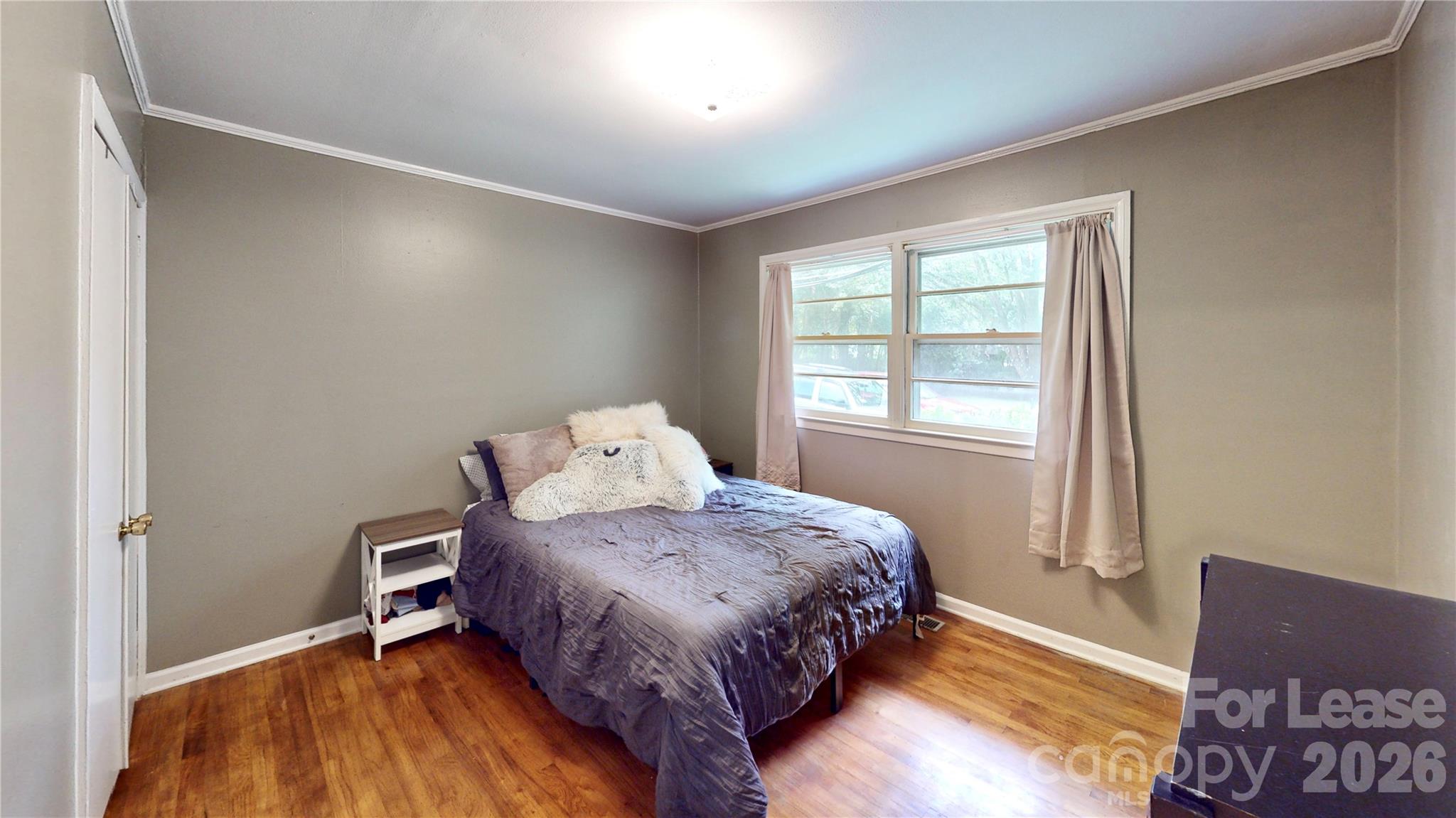 1136 E Woodlawn Road Charlotte NC 28209