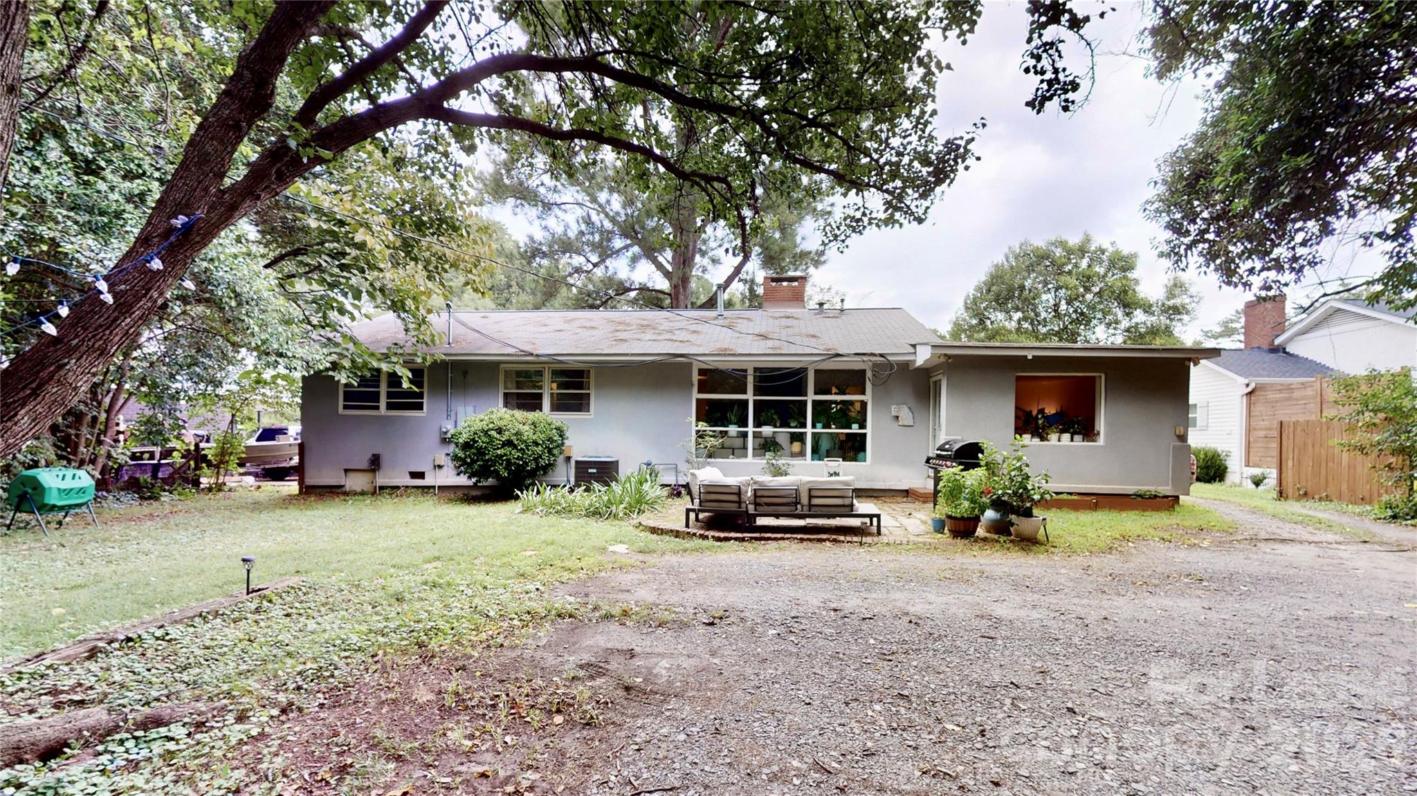 1136 E Woodlawn Road Charlotte NC 28209