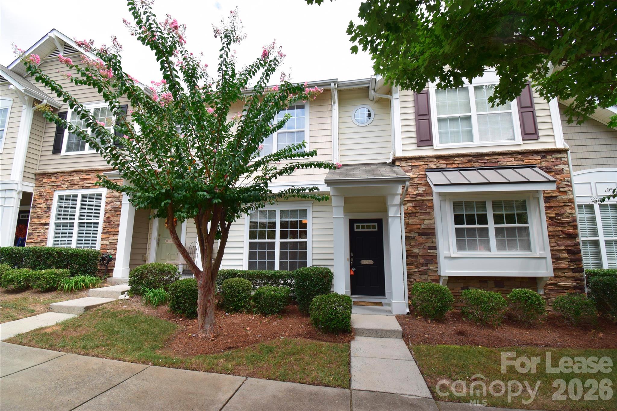 1077 Woodglen Lane Matthews NC 28104