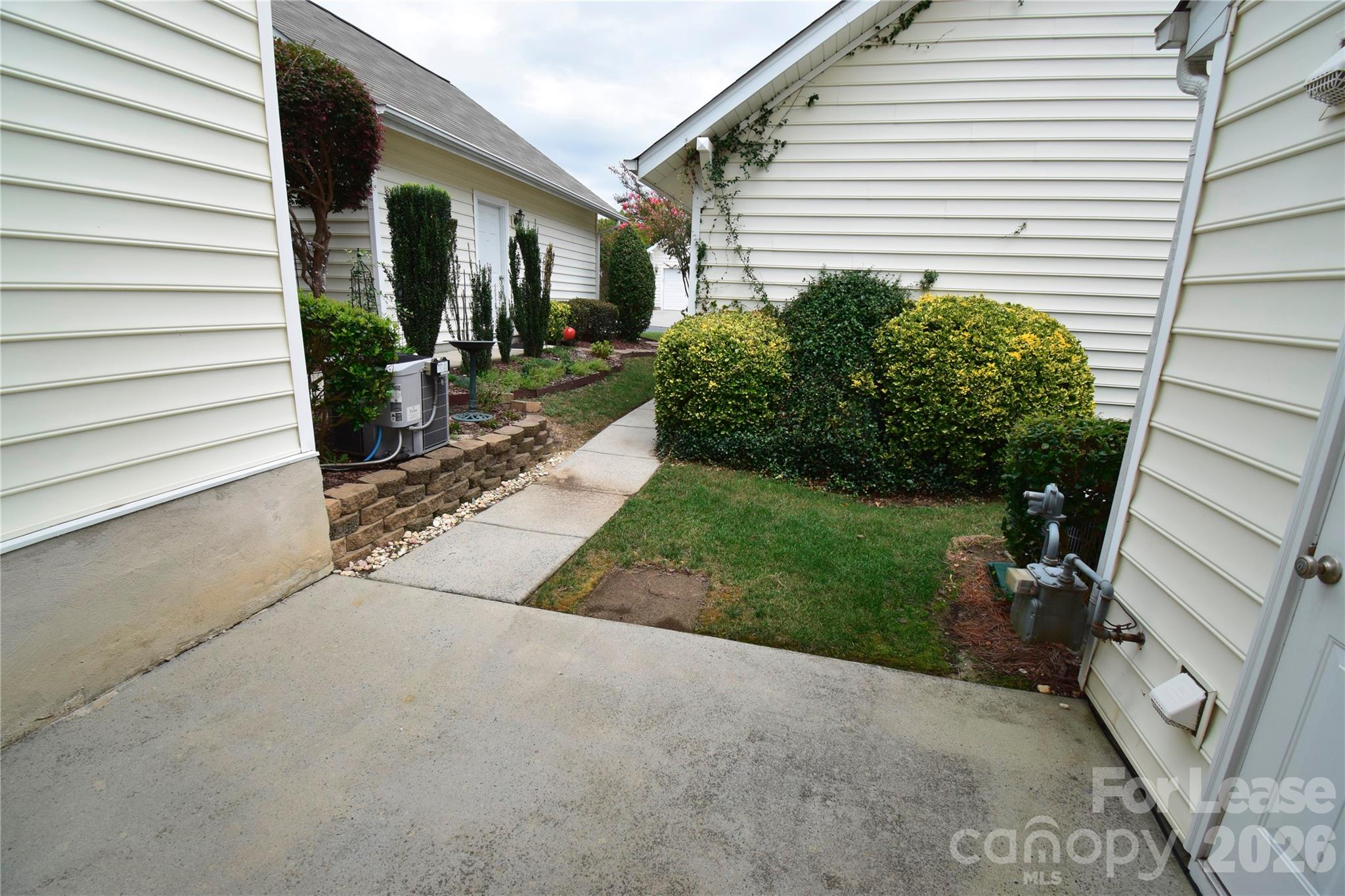 1077 Woodglen Lane Matthews NC 28104