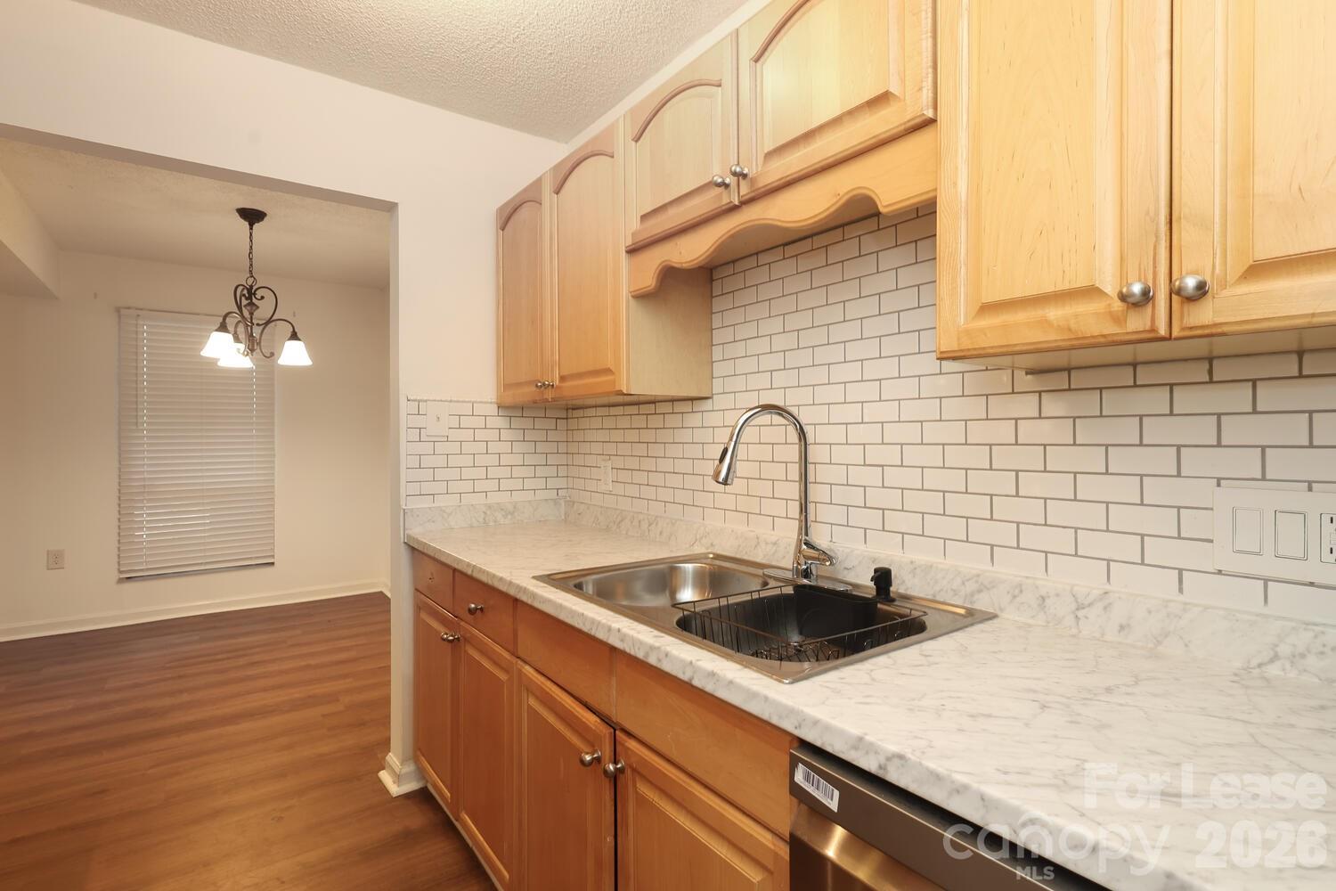 4912 Sardis Road Charlotte NC 28270