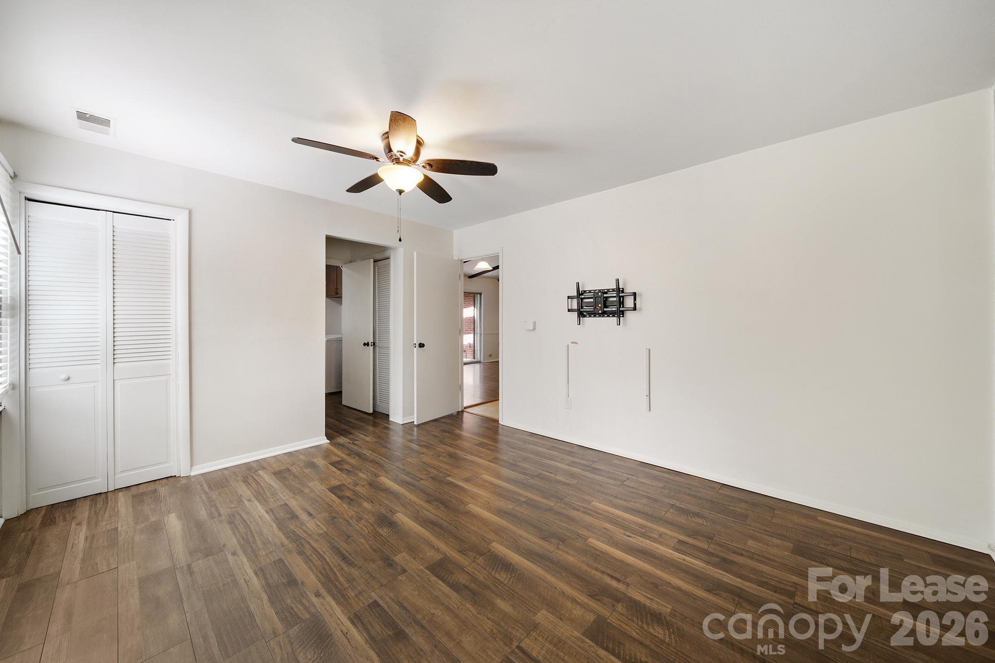 1424 Standish Place Charlotte NC 28216