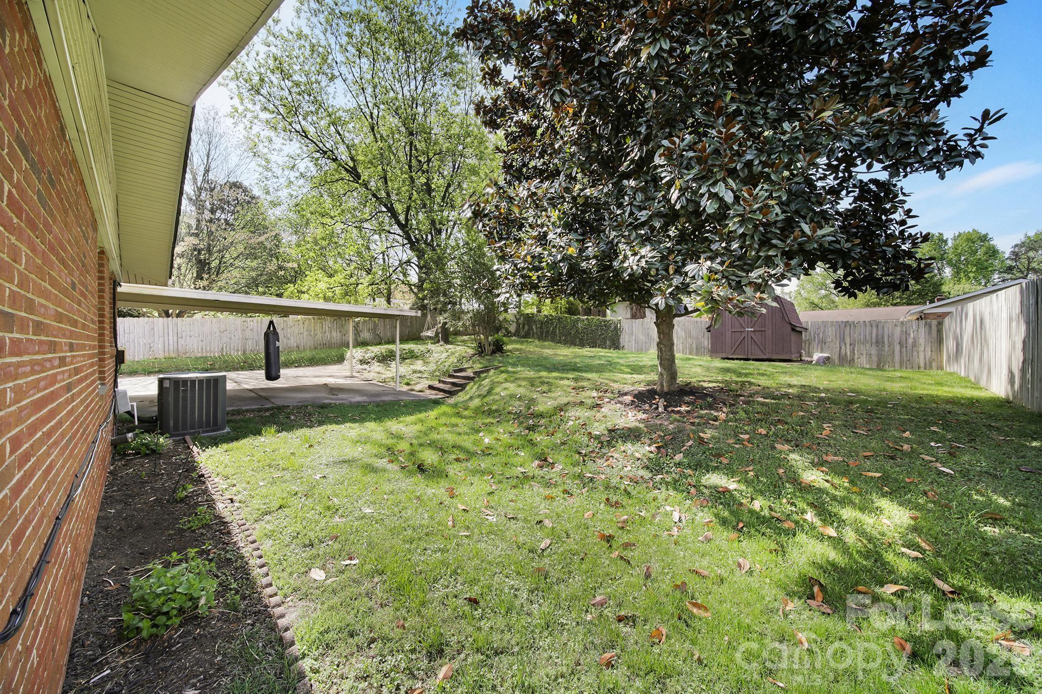 1424 Standish Place Charlotte NC 28216