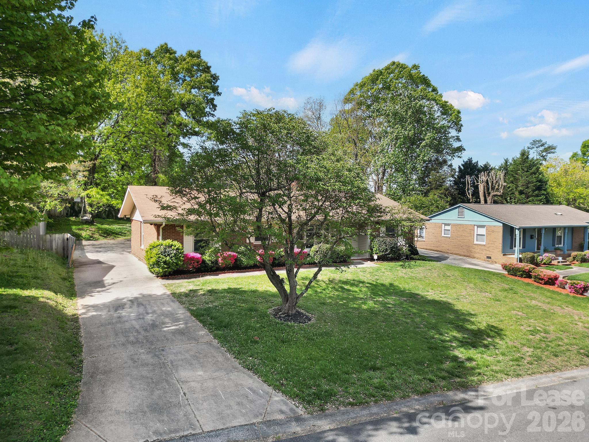1424 Standish Place Charlotte NC 28216