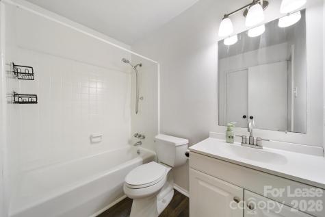 1424 Standish Place Charlotte NC 28216