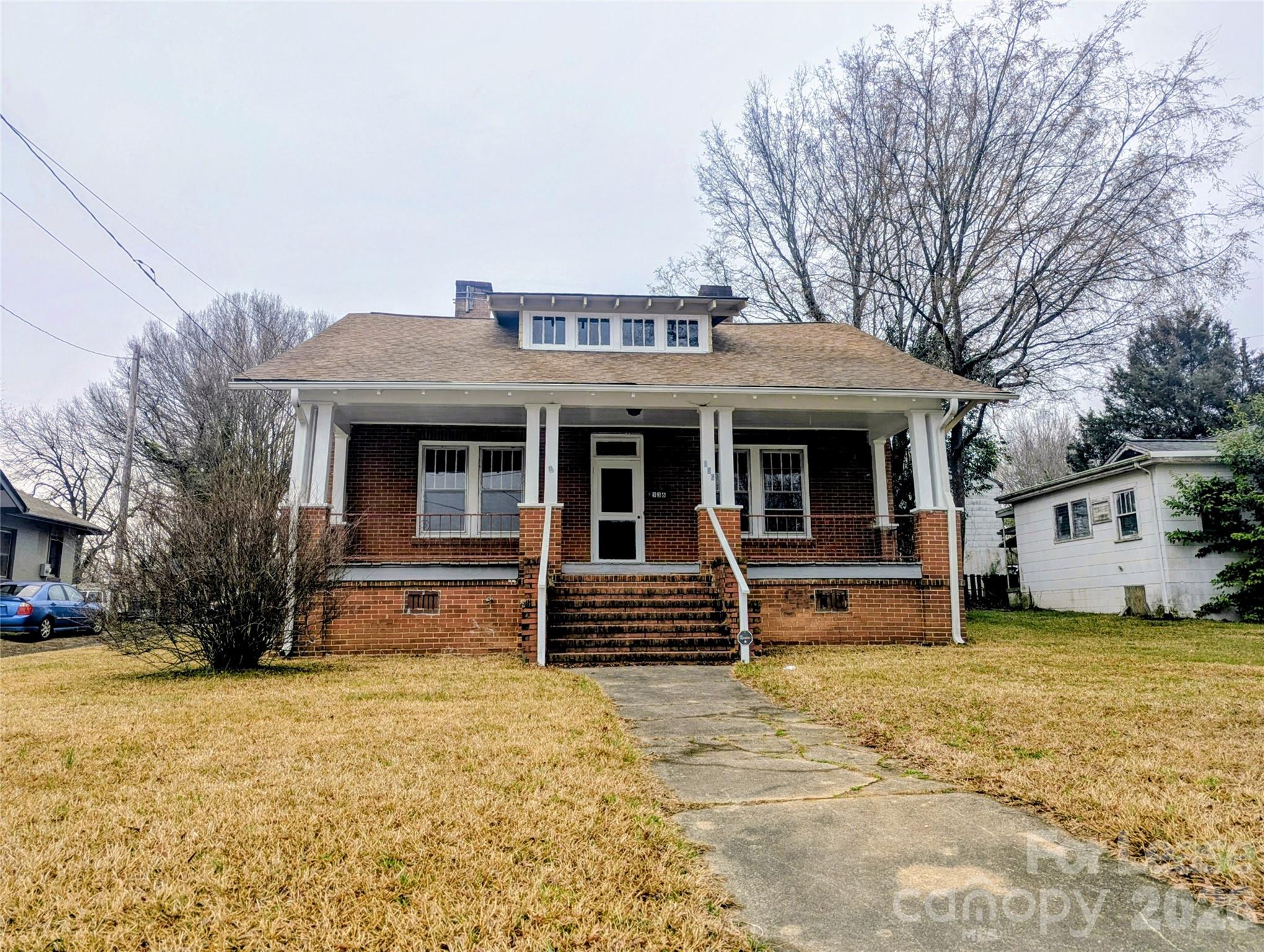 936 W Front Street Statesville NC 28677