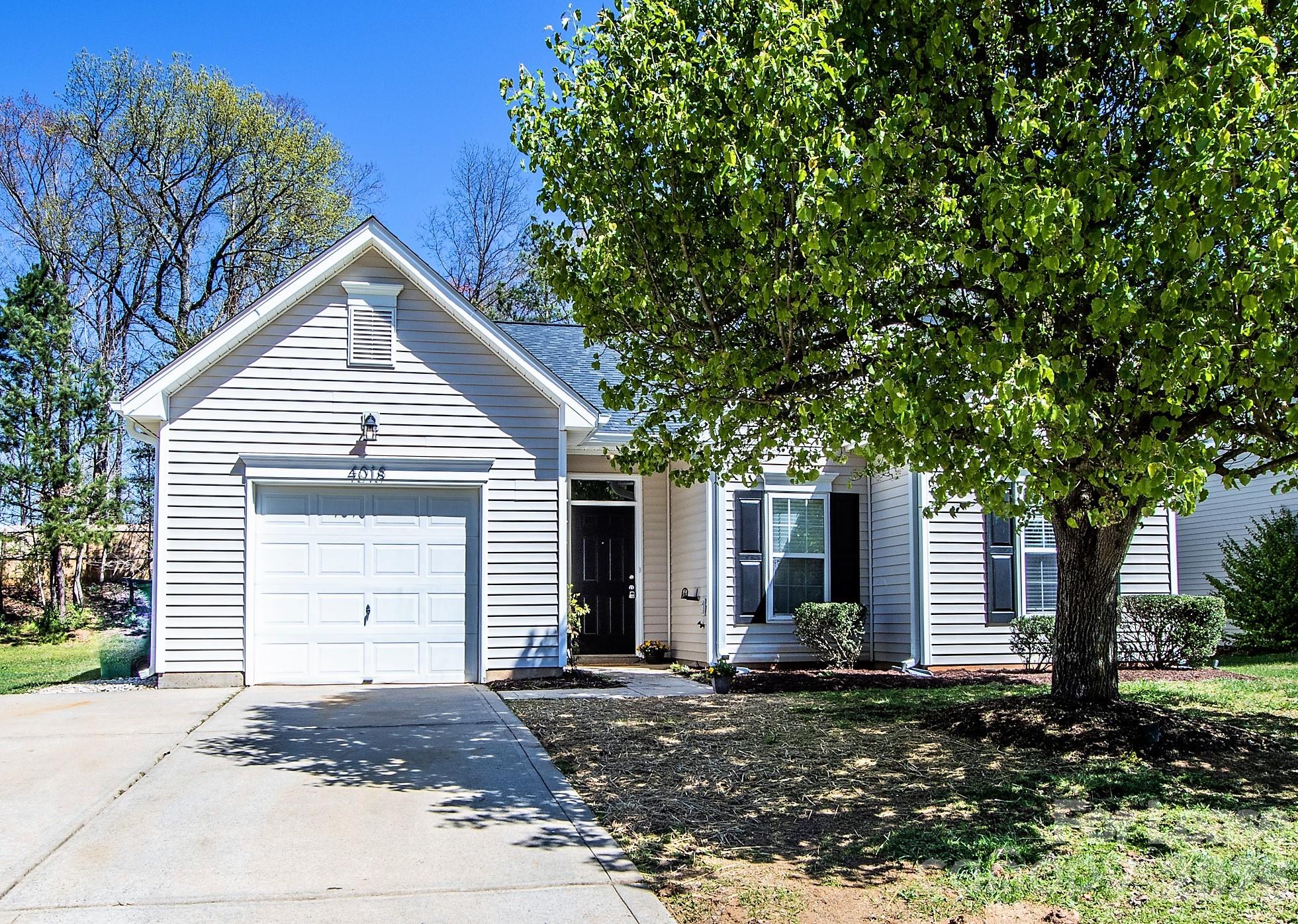 4018 Far West Drive Charlotte NC 28269