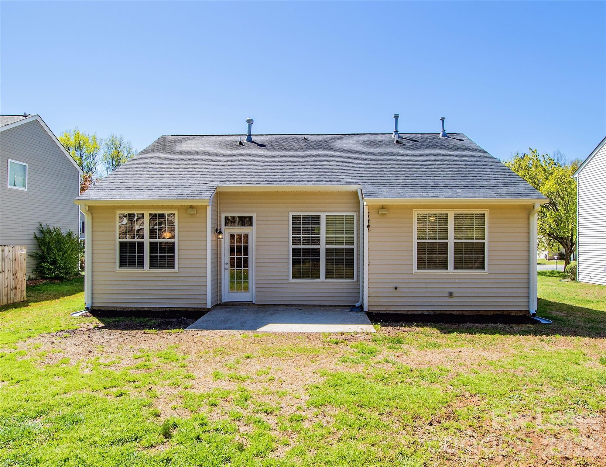 4018 Far West Drive Charlotte NC 28269