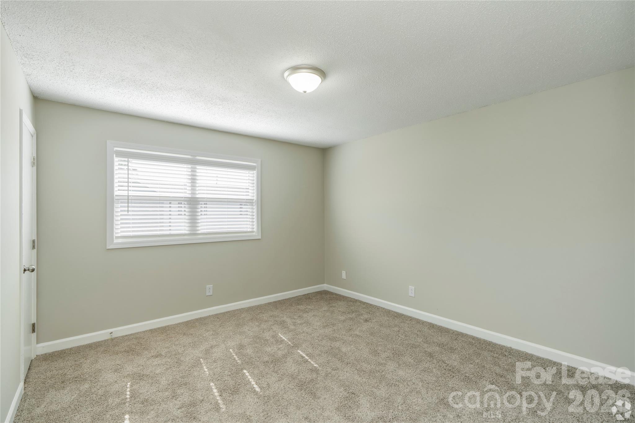 300 E Charlotte Avenue Mount Holly NC 28120