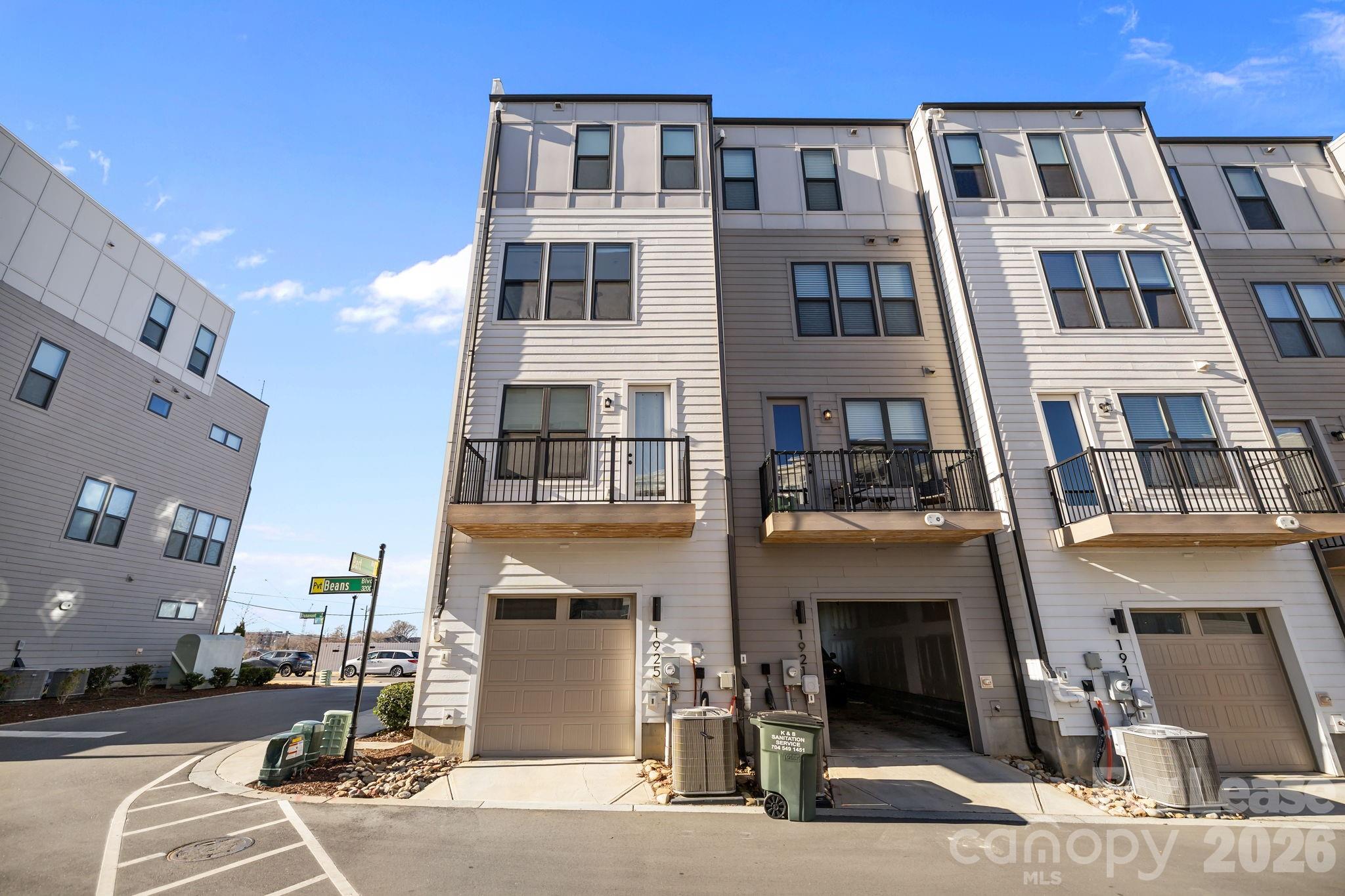 1925 Dunavant Street Charlotte NC 28203