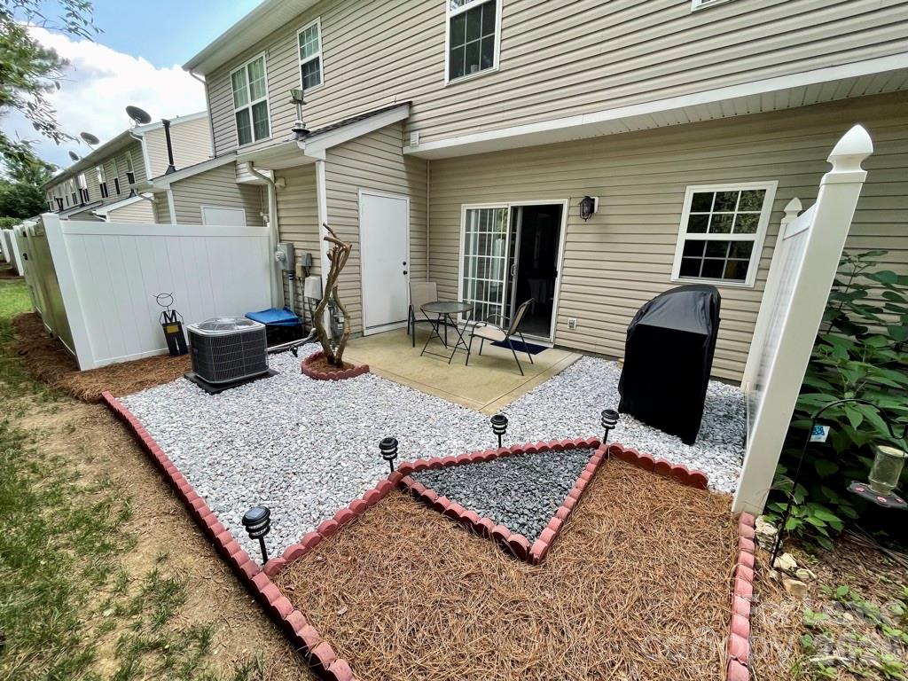 8049 Stoneham Court Matthews NC 28105