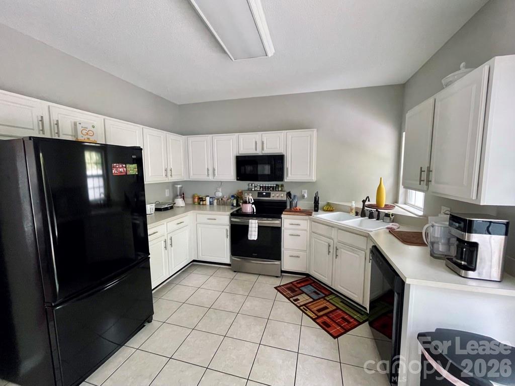 8049 Stoneham Court Matthews NC 28105