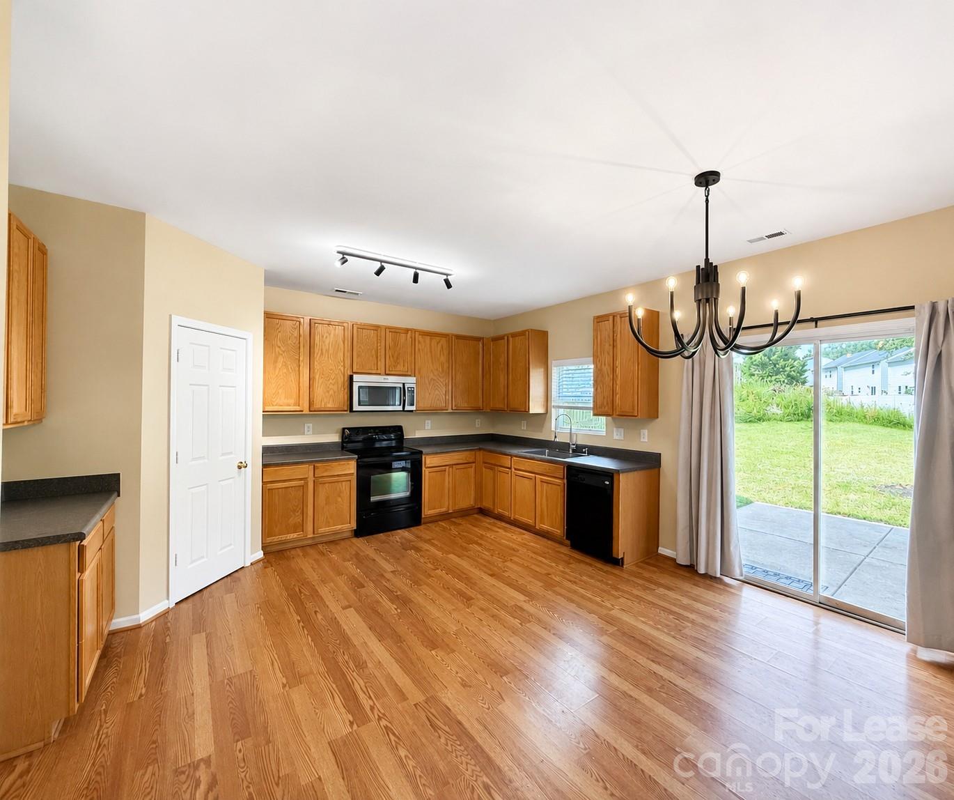 2223 Savannah Hills Drive Matthews NC 28105