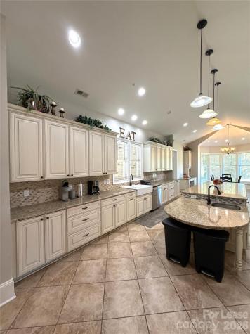 13931 Thompson Road Charlotte NC 28227