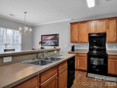 1401 Hammond Drive Matthews NC 28104