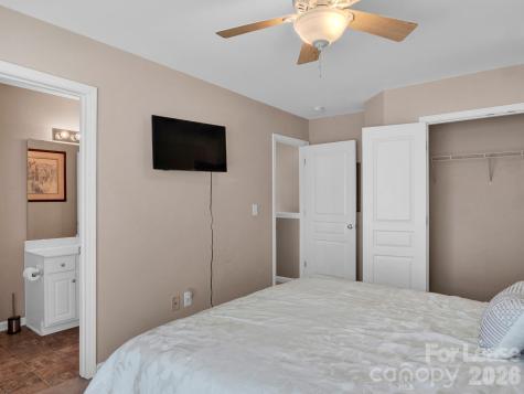 1401 Hammond Drive Matthews NC 28104