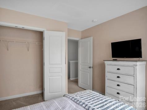 1401 Hammond Drive Matthews NC 28104