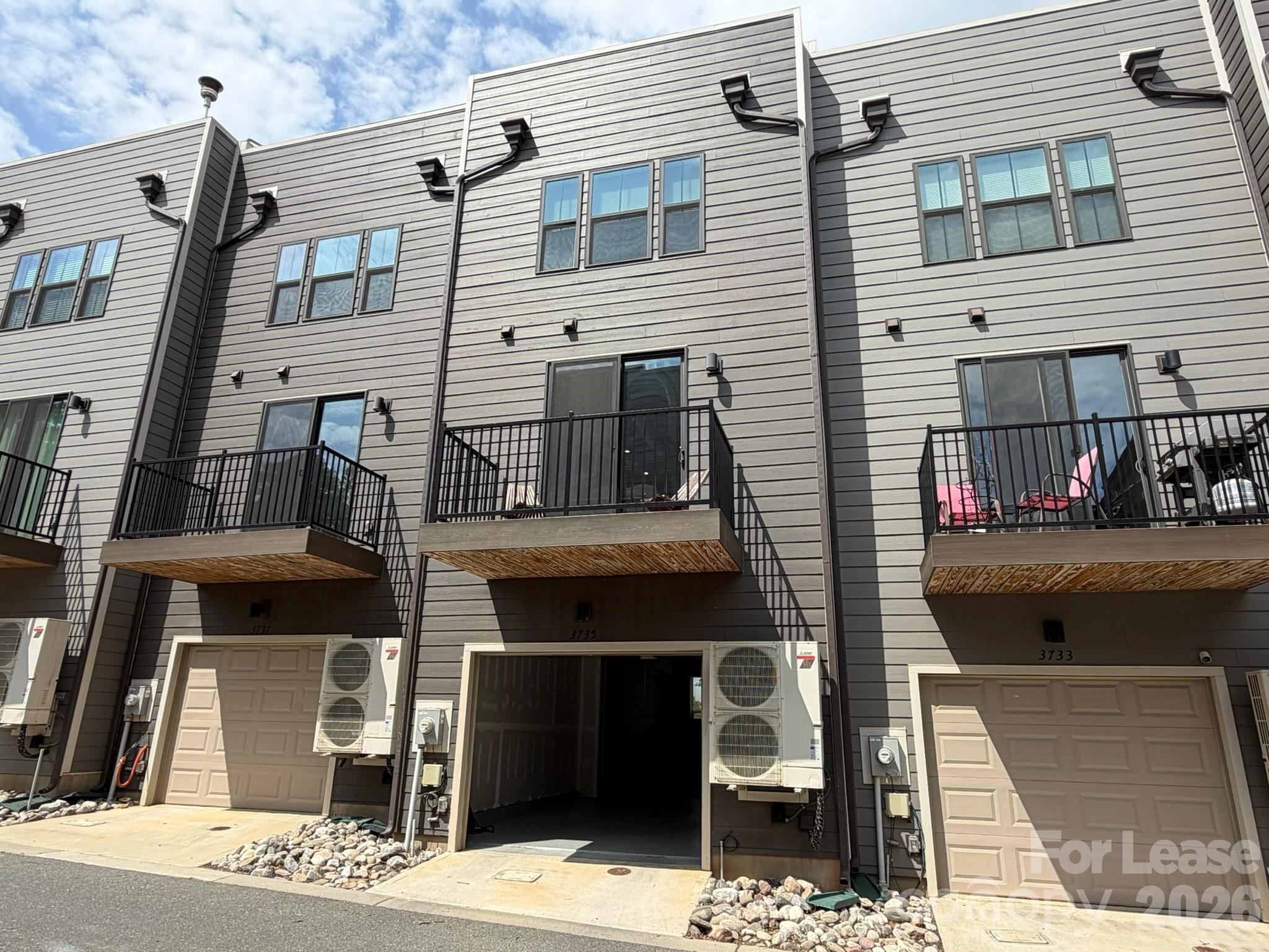 3735 S Tryon Street Charlotte NC 28217