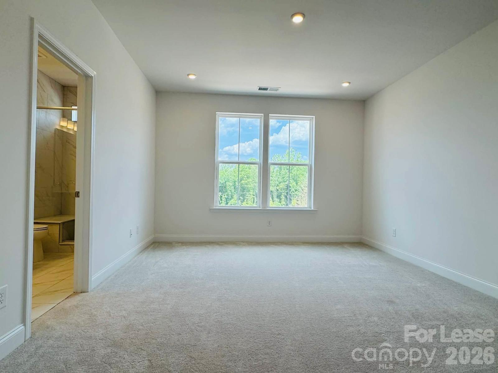 7044 Westrow Avenue Charlotte NC 28278