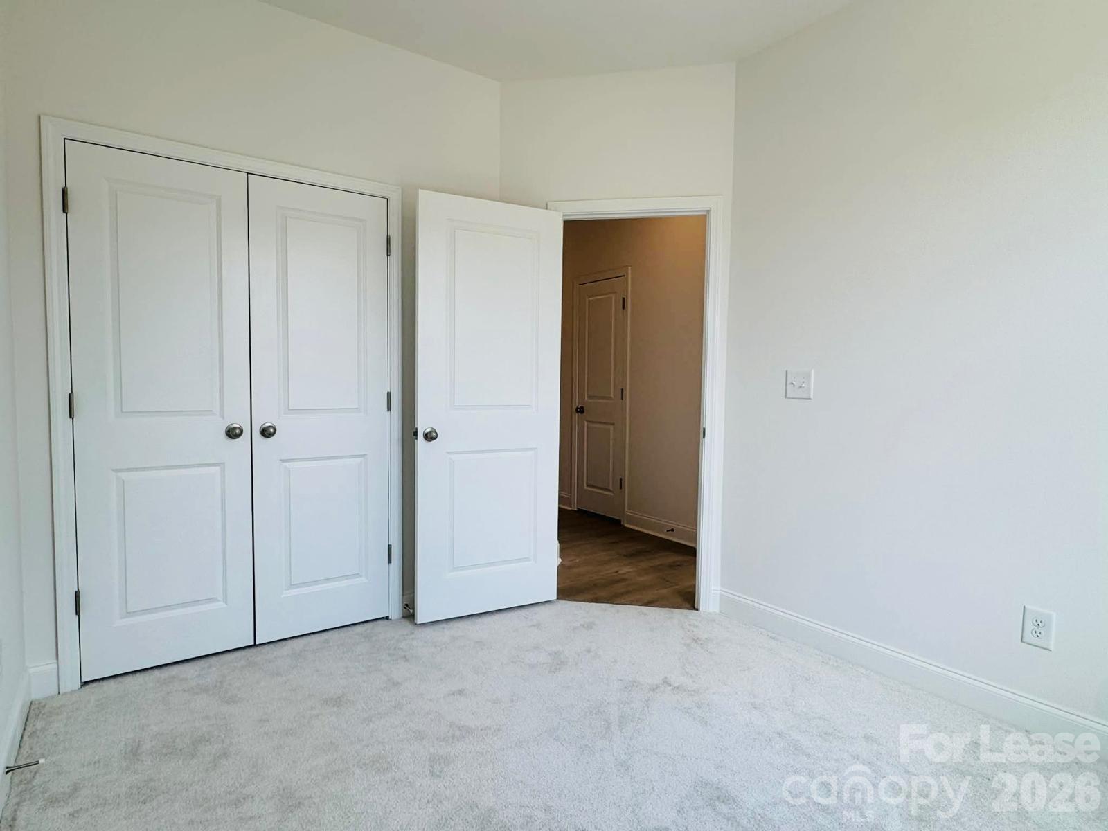 7044 Westrow Avenue Charlotte NC 28278