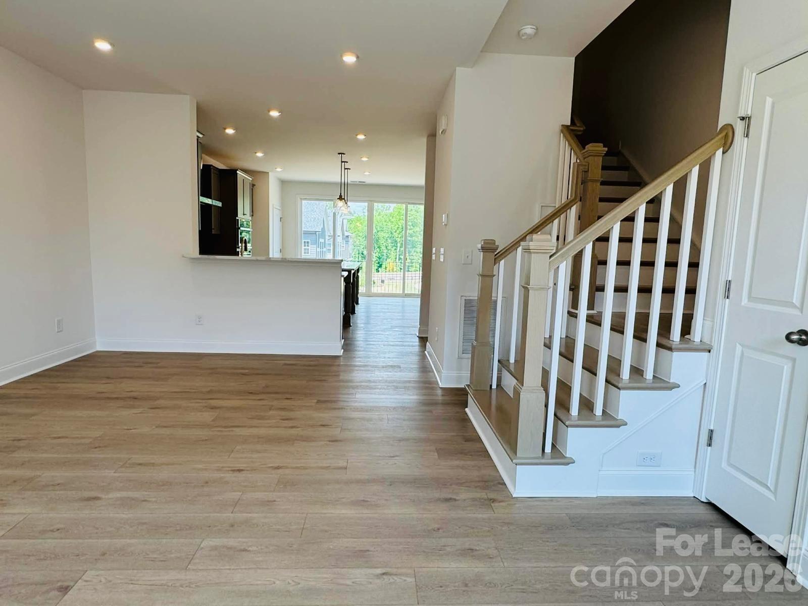 7044 Westrow Avenue Charlotte NC 28278