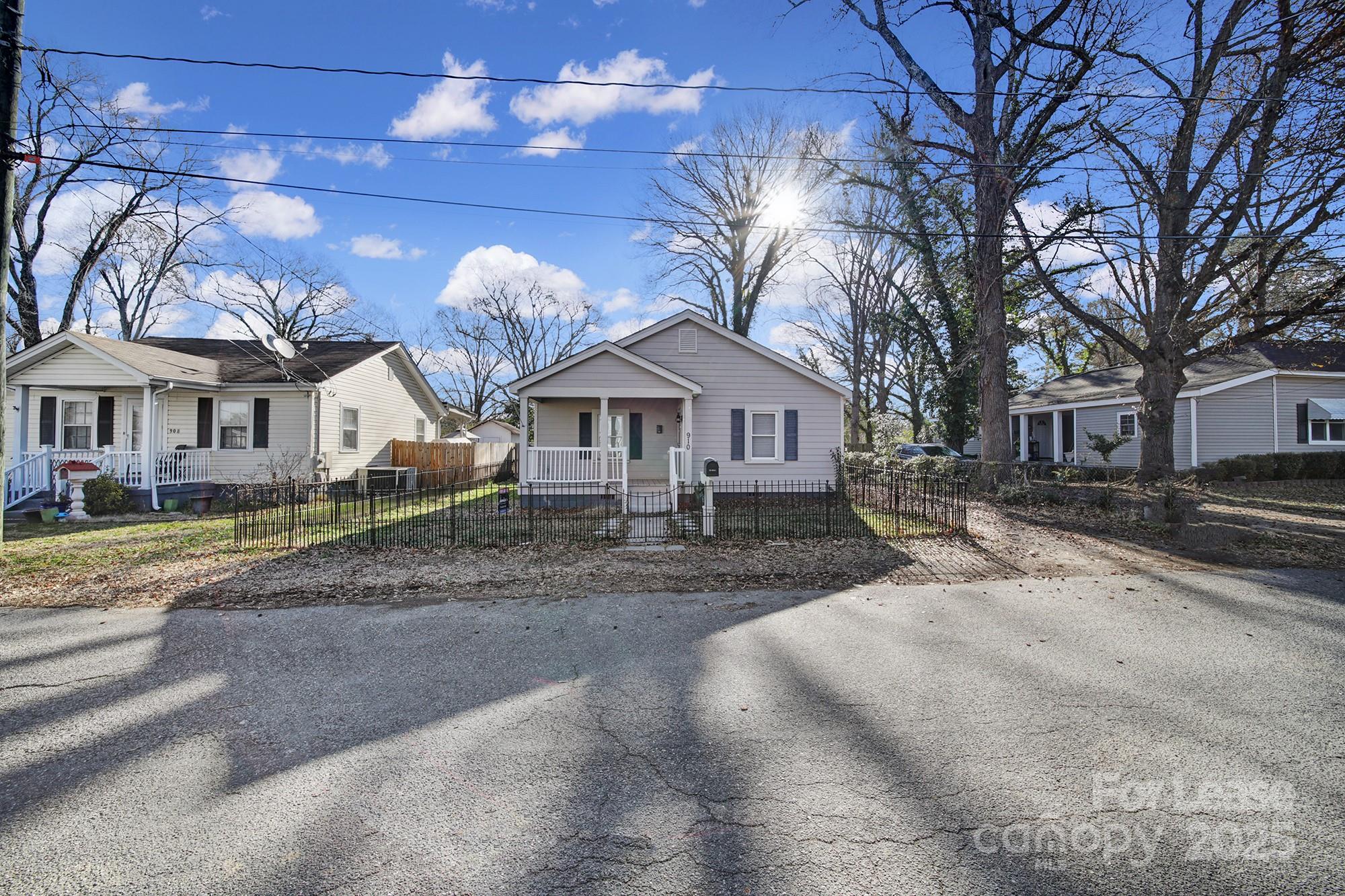 910 Gibbons Street Gastonia NC 28052