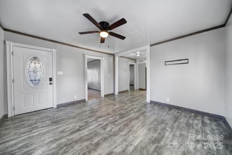 910 Gibbons Street Gastonia NC 28052