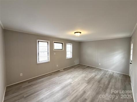 1142 Mona Drive Charlotte NC 28206