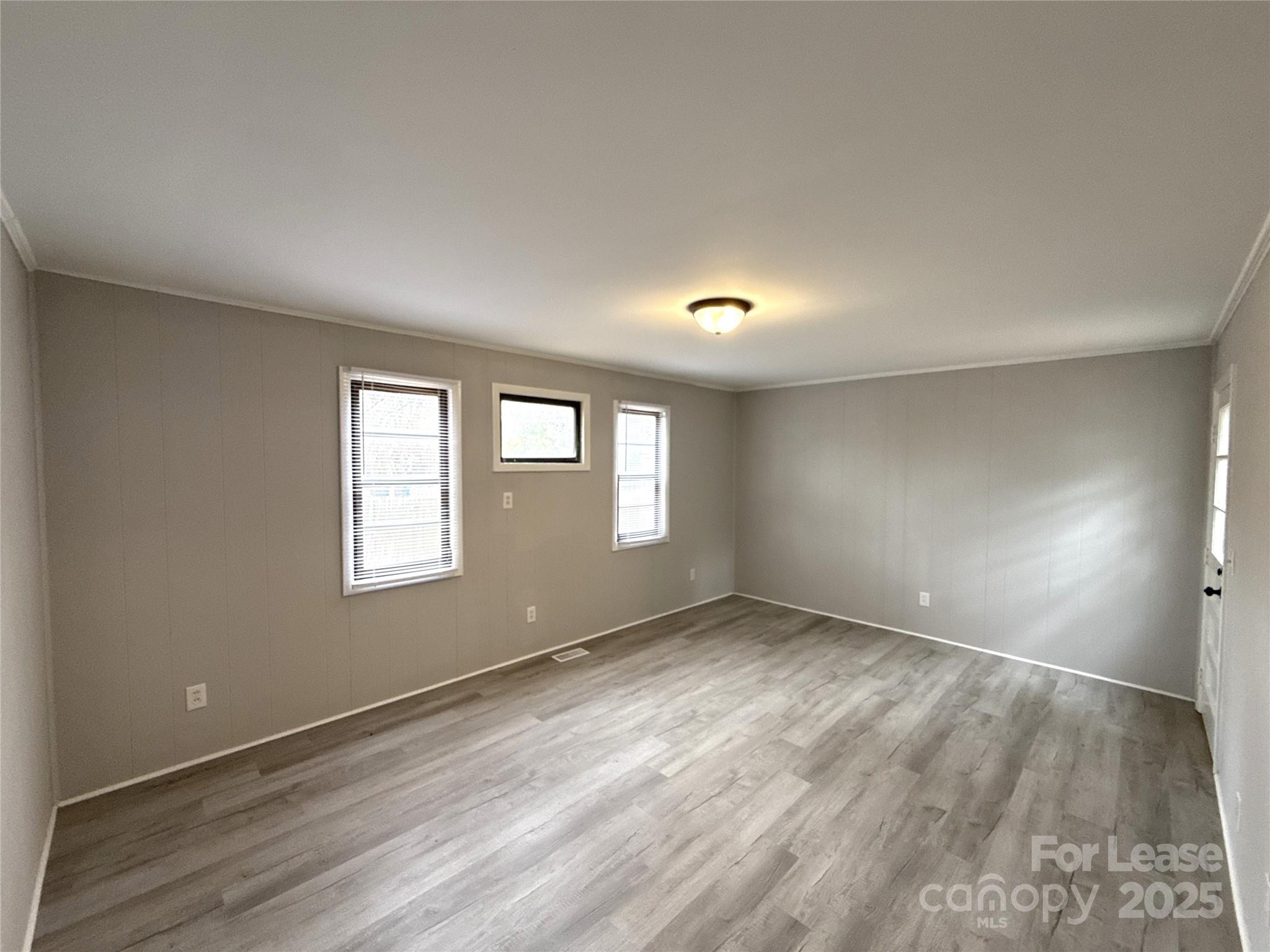 1142 Mona Drive Charlotte NC 28206