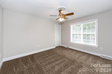 814 King Arthur Drive Gastonia NC 28056