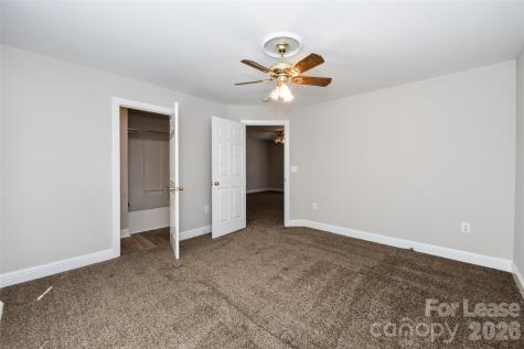 814 King Arthur Drive Gastonia NC 28056