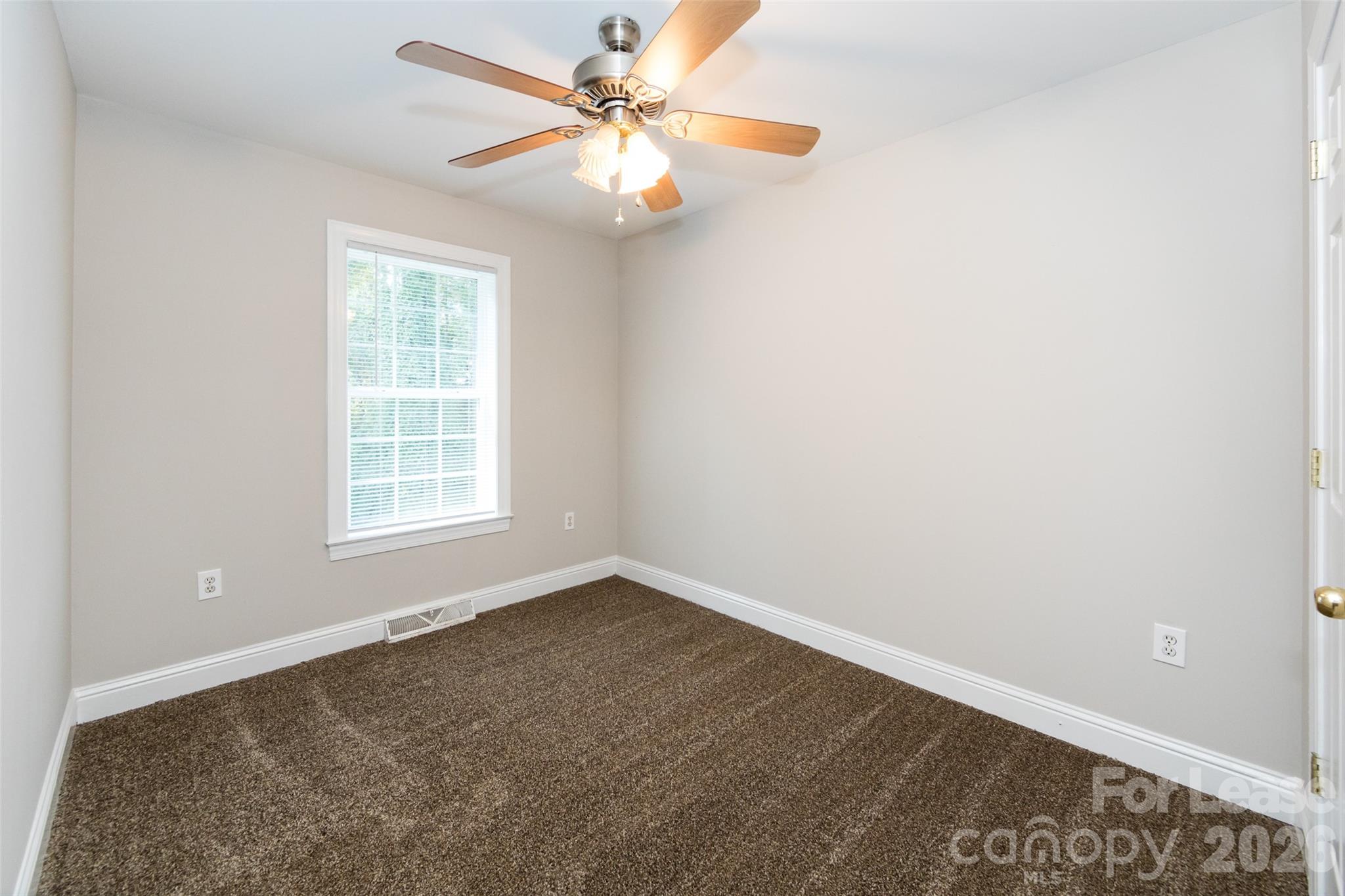 814 King Arthur Drive Gastonia NC 28056