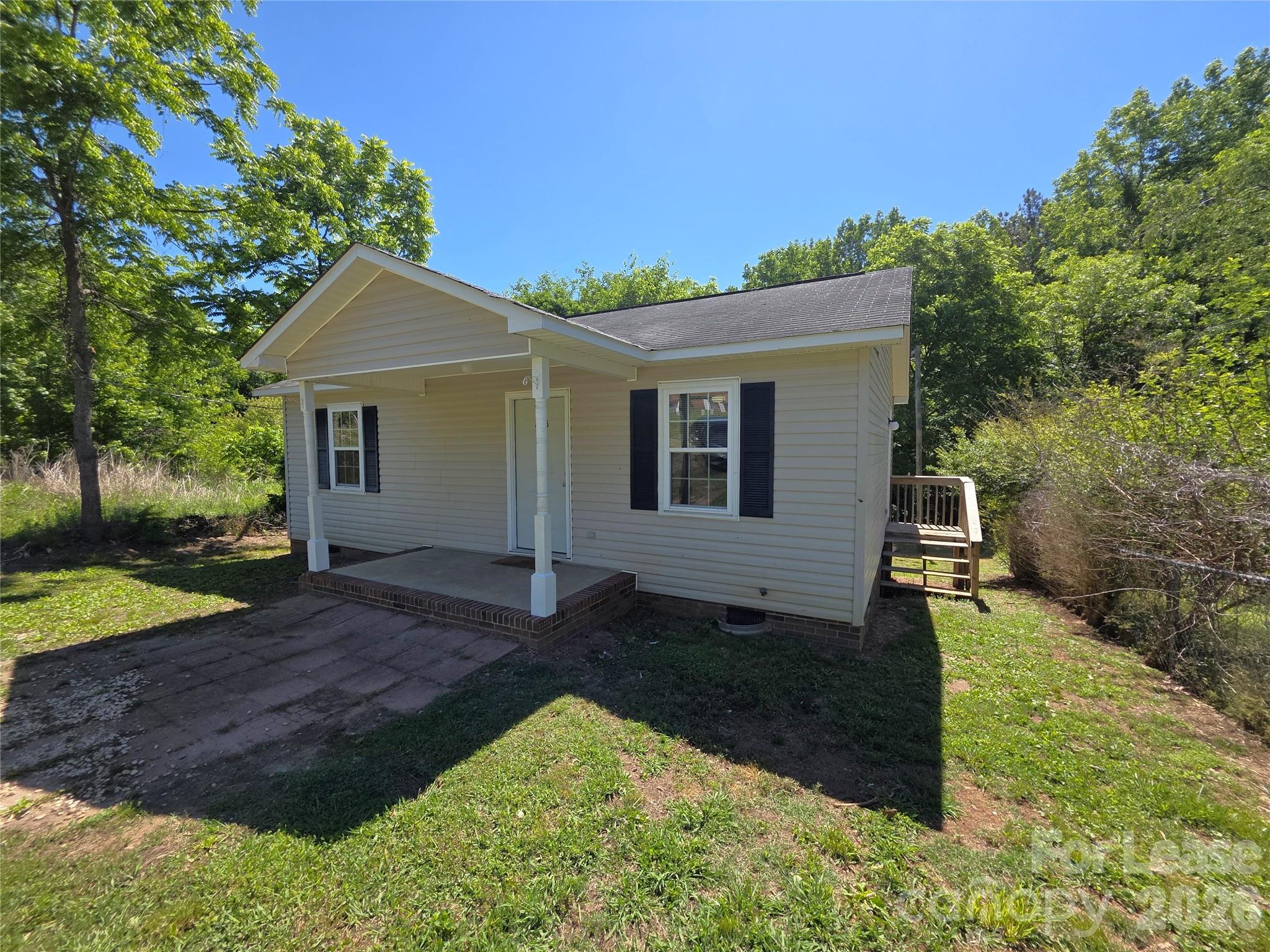 405 S Pinchback Avenue Bessemer City NC 28016
