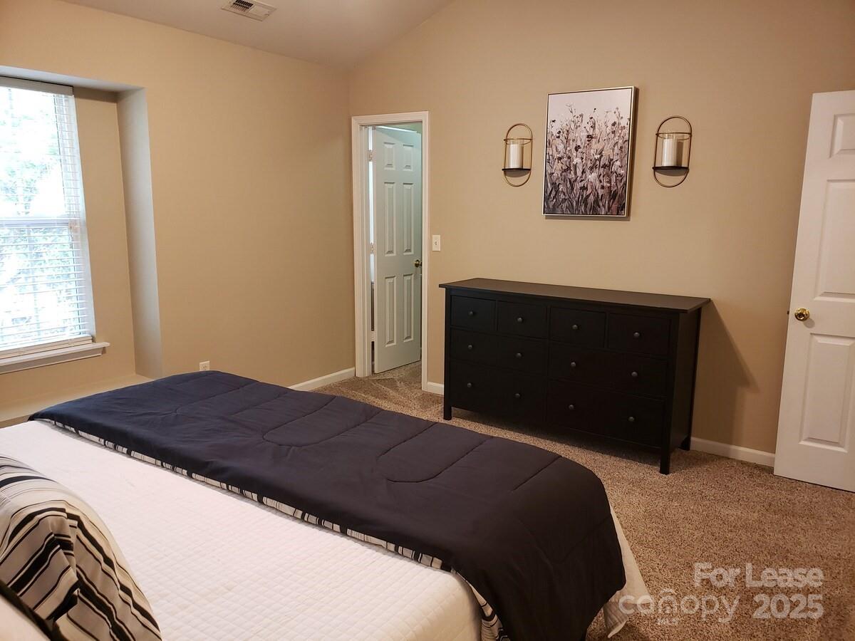10643 Greyhound Drive Charlotte NC 28269