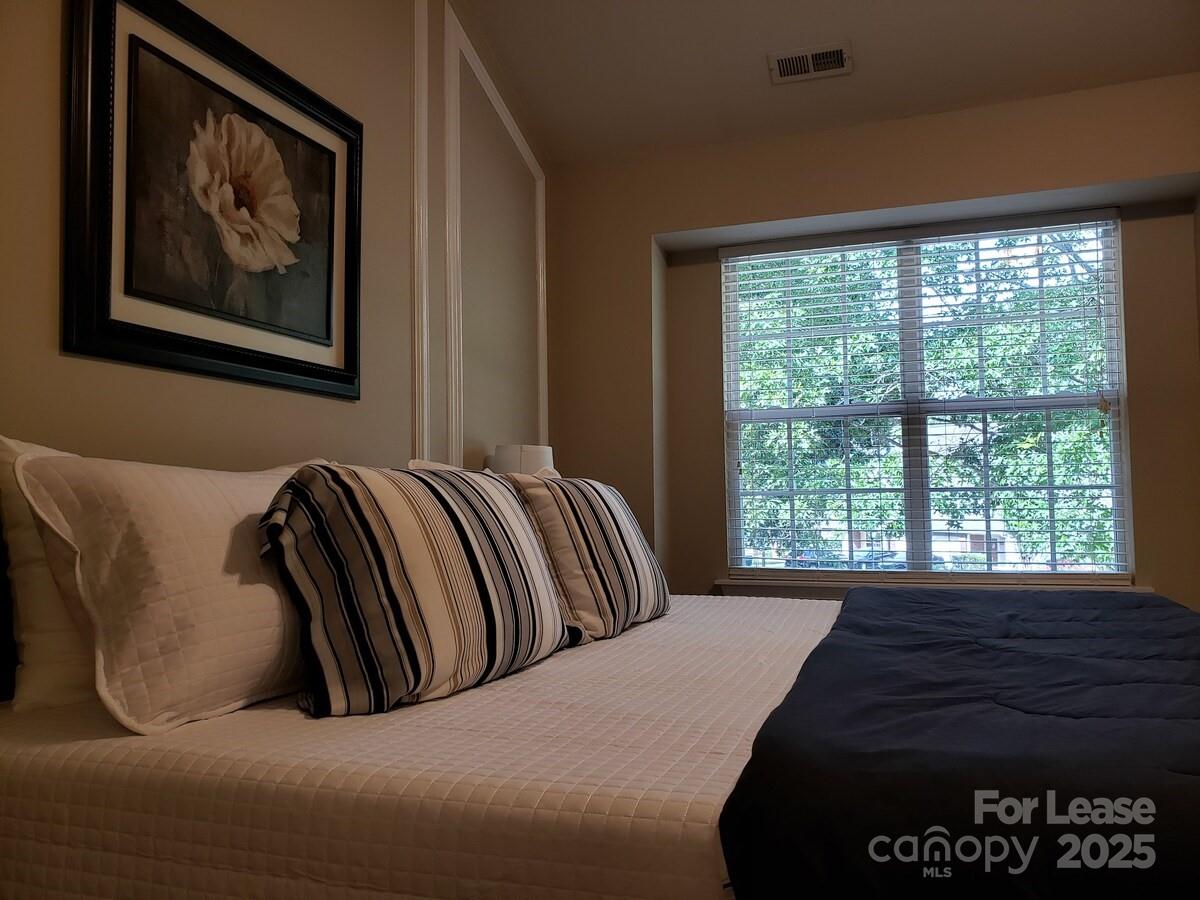 10643 Greyhound Drive Charlotte NC 28269