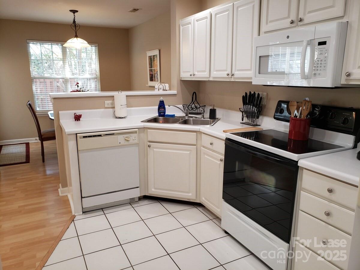 10643 Greyhound Drive Charlotte NC 28269