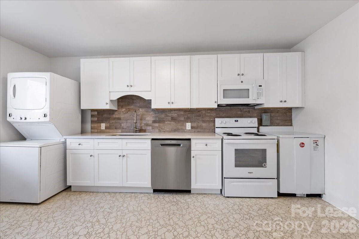 5711 Oak Drive Charlotte NC 28216