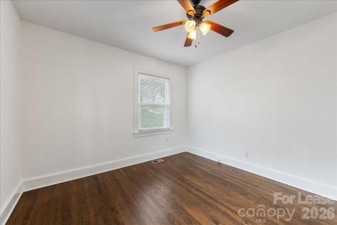 5711 Oak Drive Charlotte NC 28216