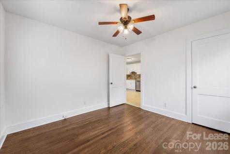 5711 Oak Drive Charlotte NC 28216