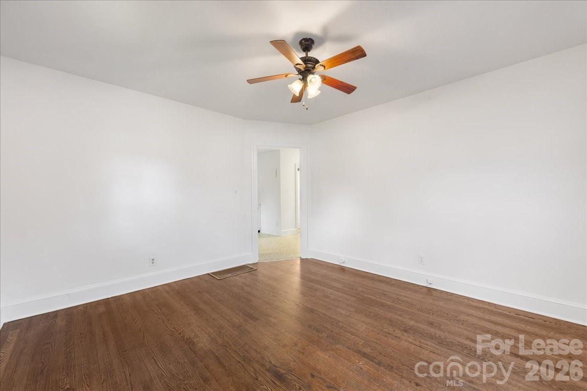 5711 Oak Drive Charlotte NC 28216