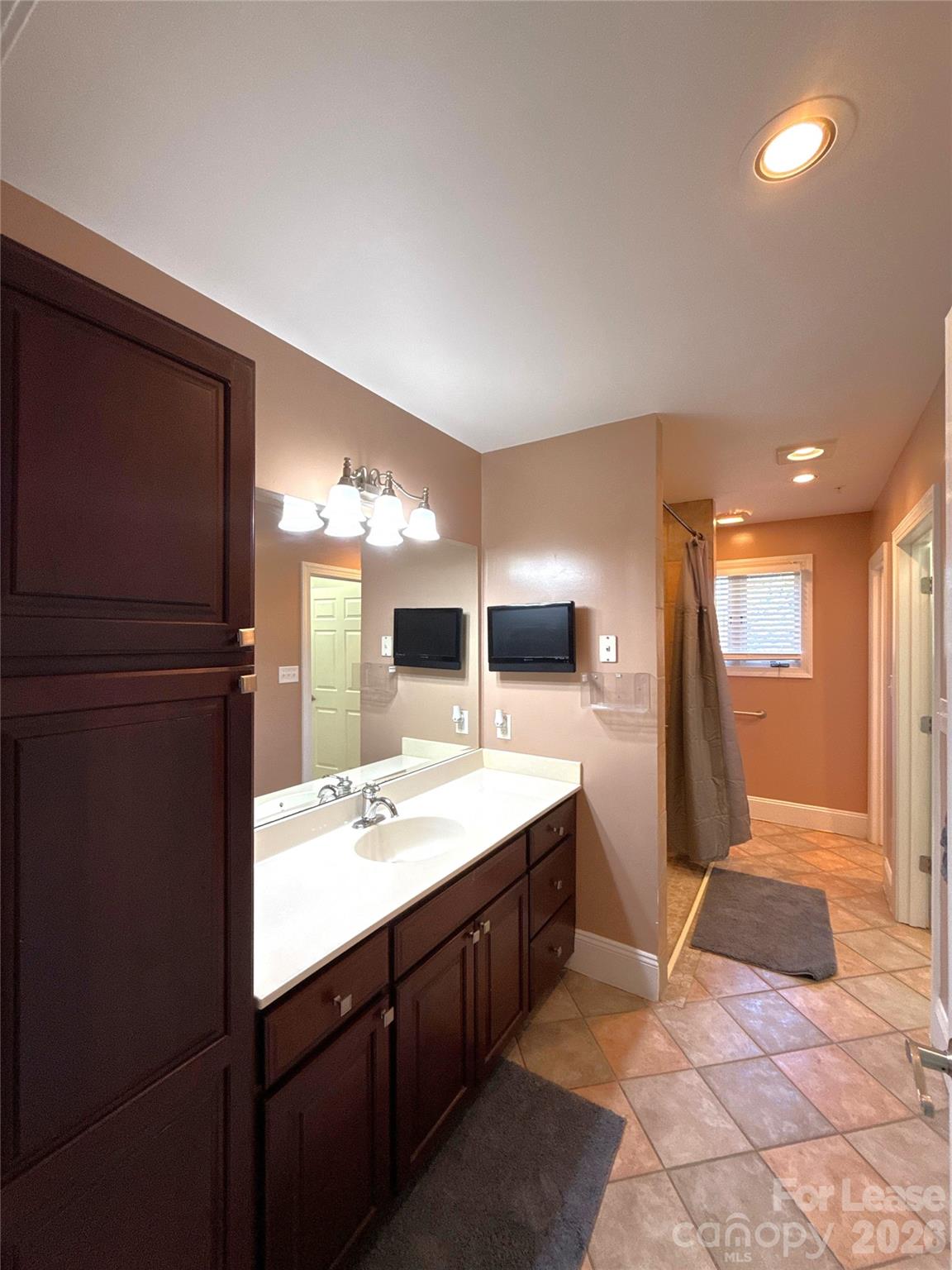14009 Thompson Road Charlotte NC 28227
