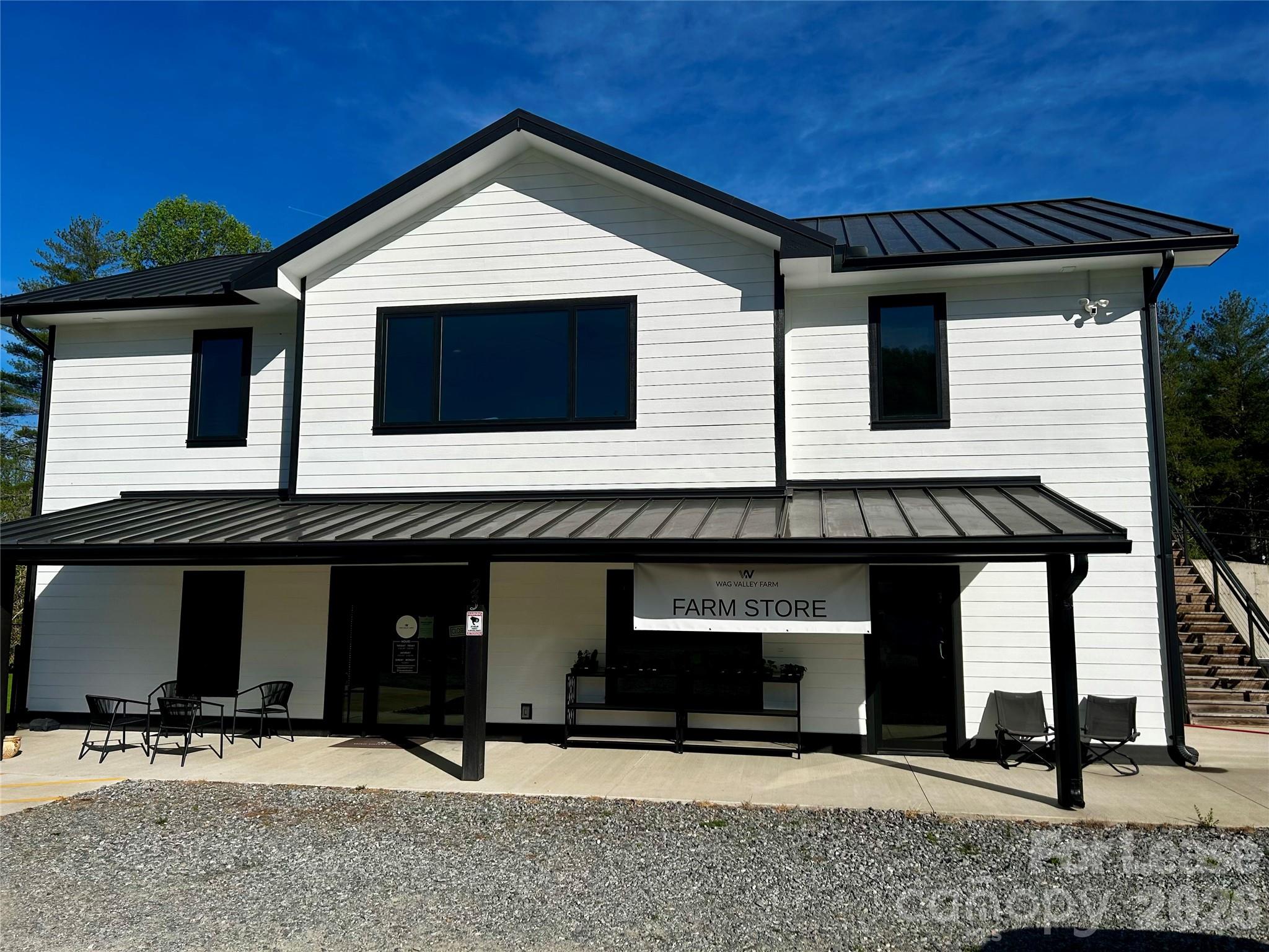 23 Shoals Falls Road Hendersonville NC 28739