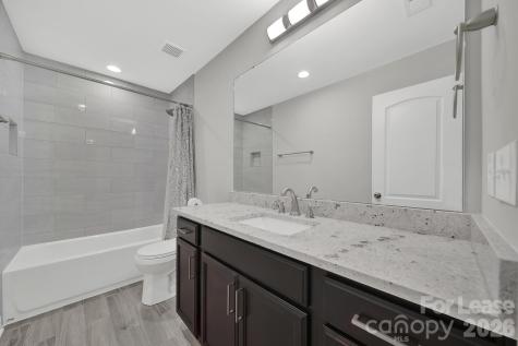 10615 Forest Drive Matthews NC 28105