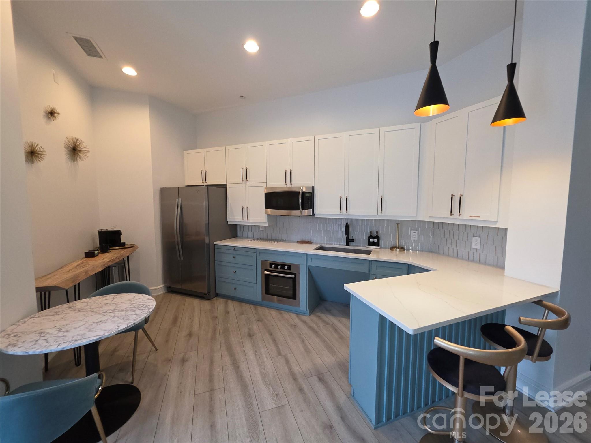 333 W Trade Street Charlotte NC 28202