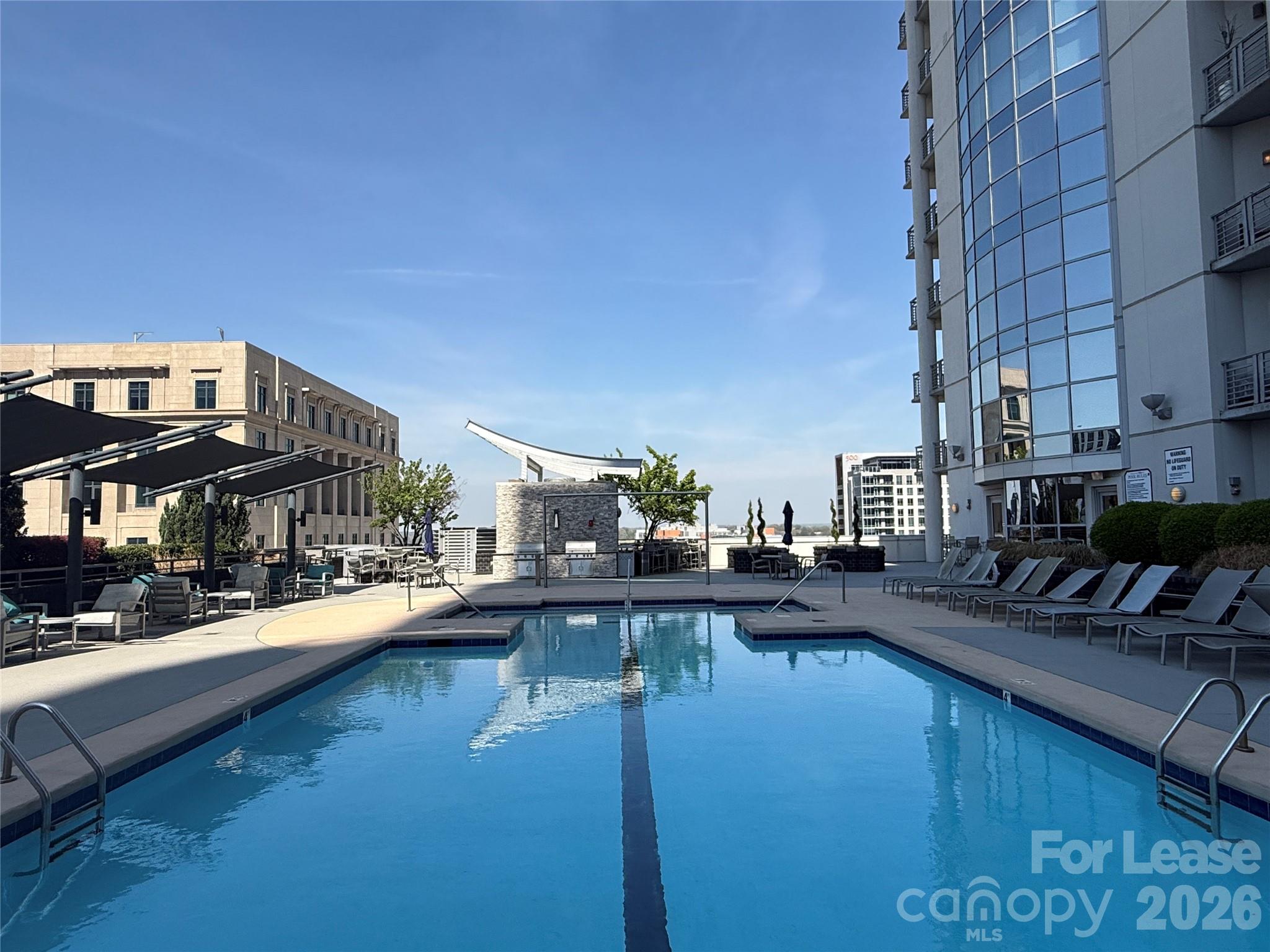 333 W Trade Street Charlotte NC 28202