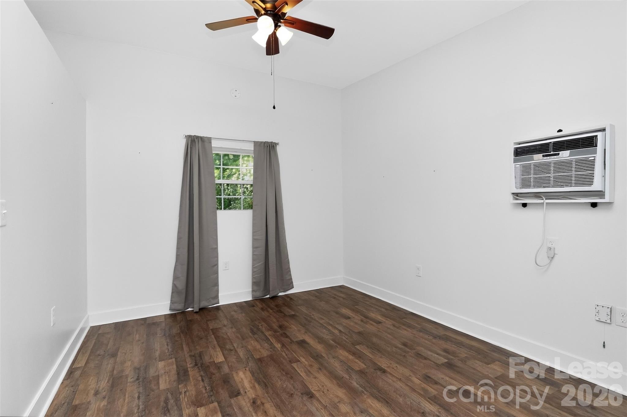 1954 Garibaldi Avenue Charlotte NC 28208